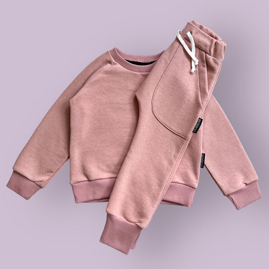 Laisvalaikio kostiumėlis BLUSH PINK